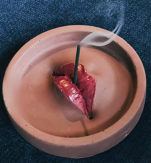 Espresso Kiss Me Incense Burner