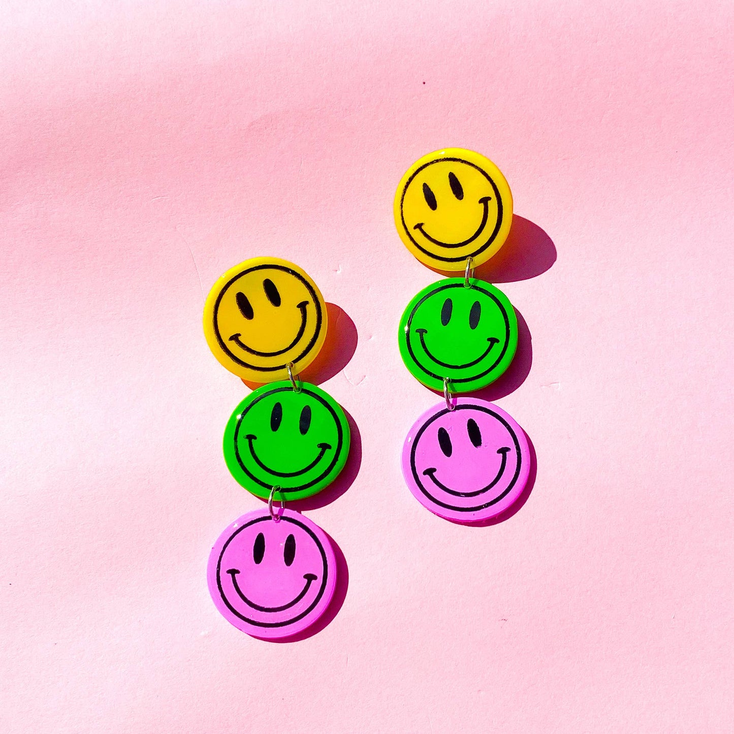 Retro Smiley Face Dangle Earrings