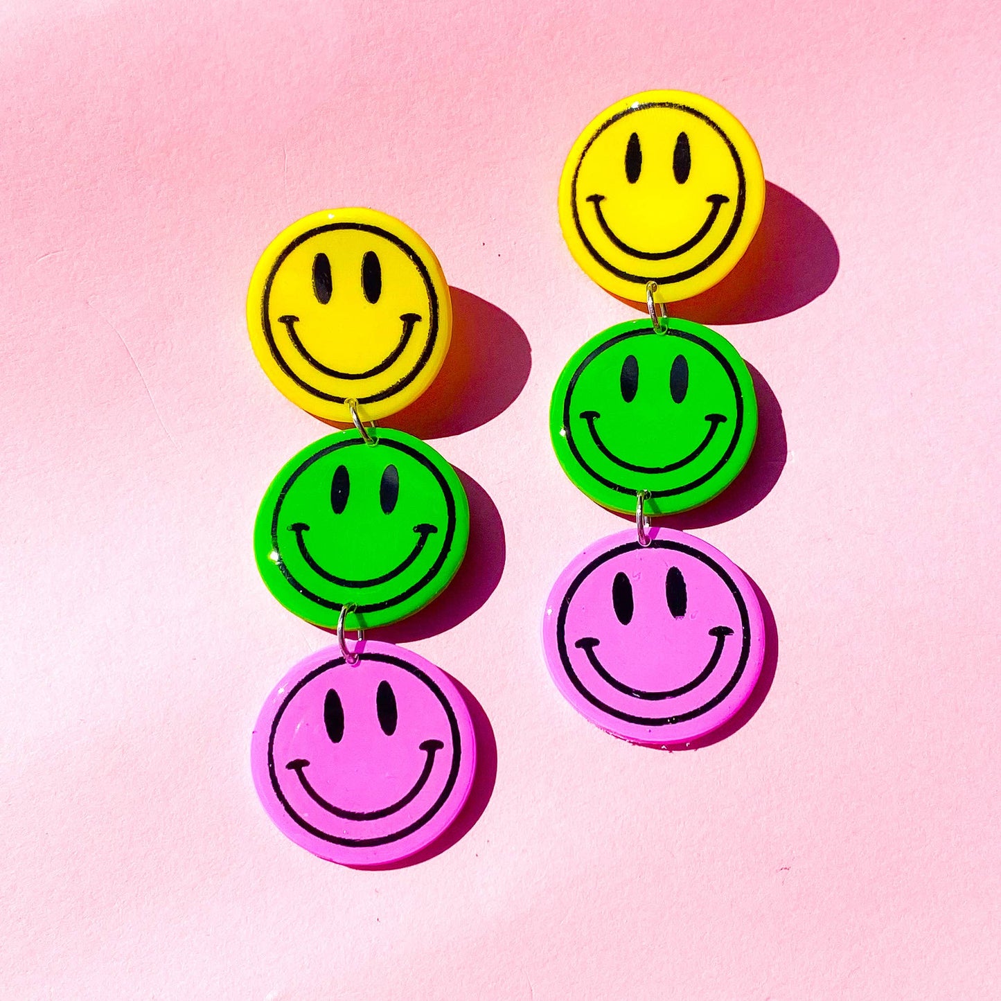 Retro Smiley Face Dangle Earrings